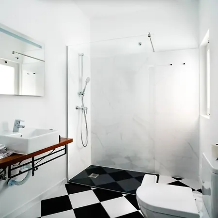 Alameda By Boutique Taipas Garagem Motos * Portimão