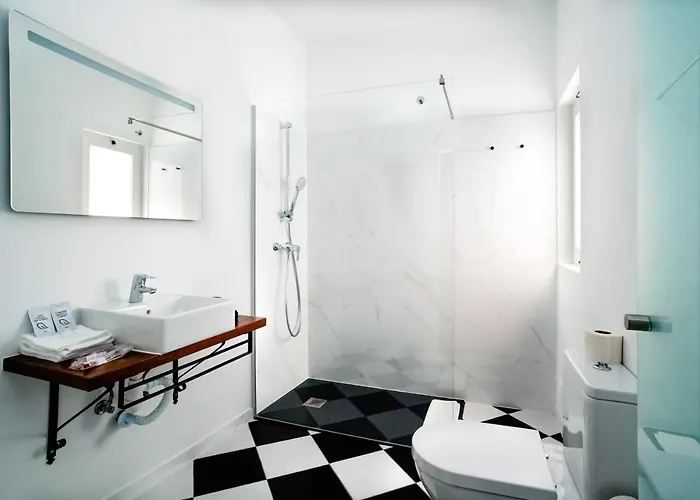 Alameda By Boutique Taipas Garagem Motos * Portimão