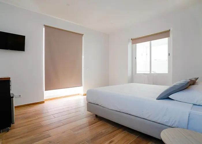 Pensjonat Alameda By Boutique Taipas Garagem Motos Portimão