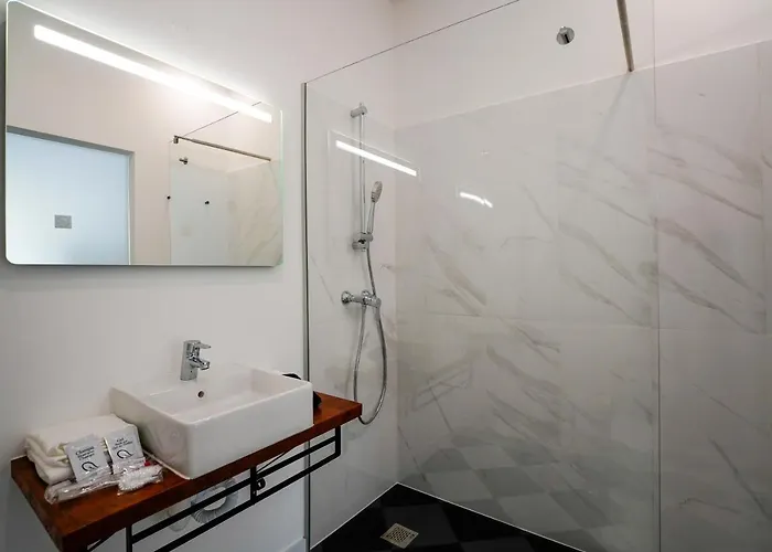 Alameda By Boutique Taipas Garagem Motos *