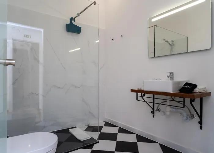 Alameda By Boutique Taipas Garagem Motos