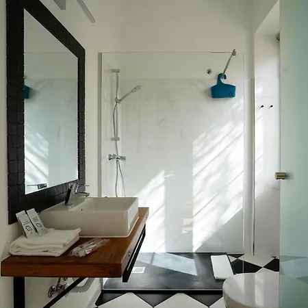Alameda By Boutique Taipas Garagem Motos 波尔蒂芒